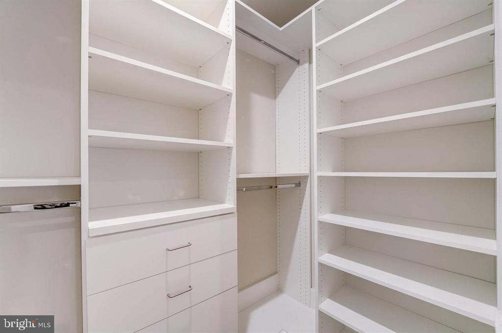 MARLBORO RIDGE - Residential