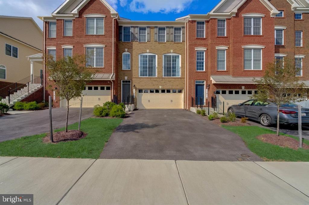 MARLBORO RIDGE - Residential