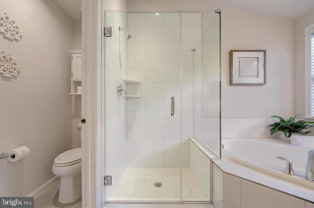 MARLBORO RIDGE - Residential