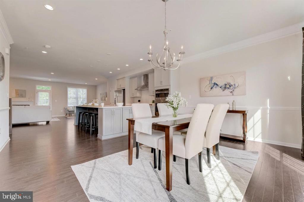 MARLBORO RIDGE - Residential