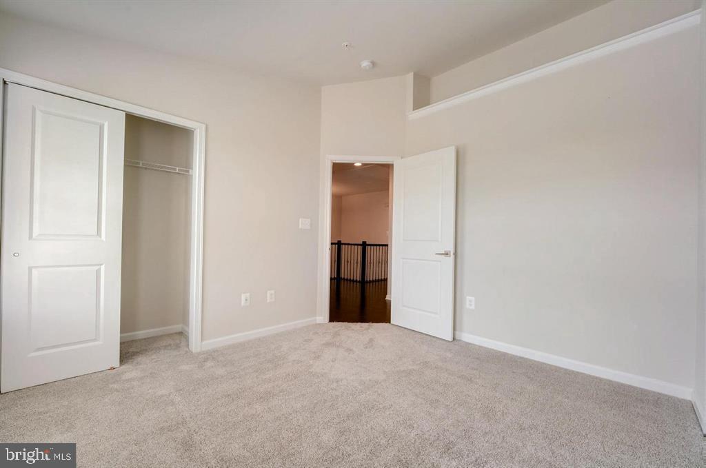 MARLBORO RIDGE - Residential