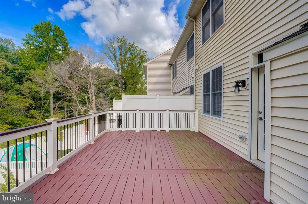 MARLBORO RIDGE - Residential