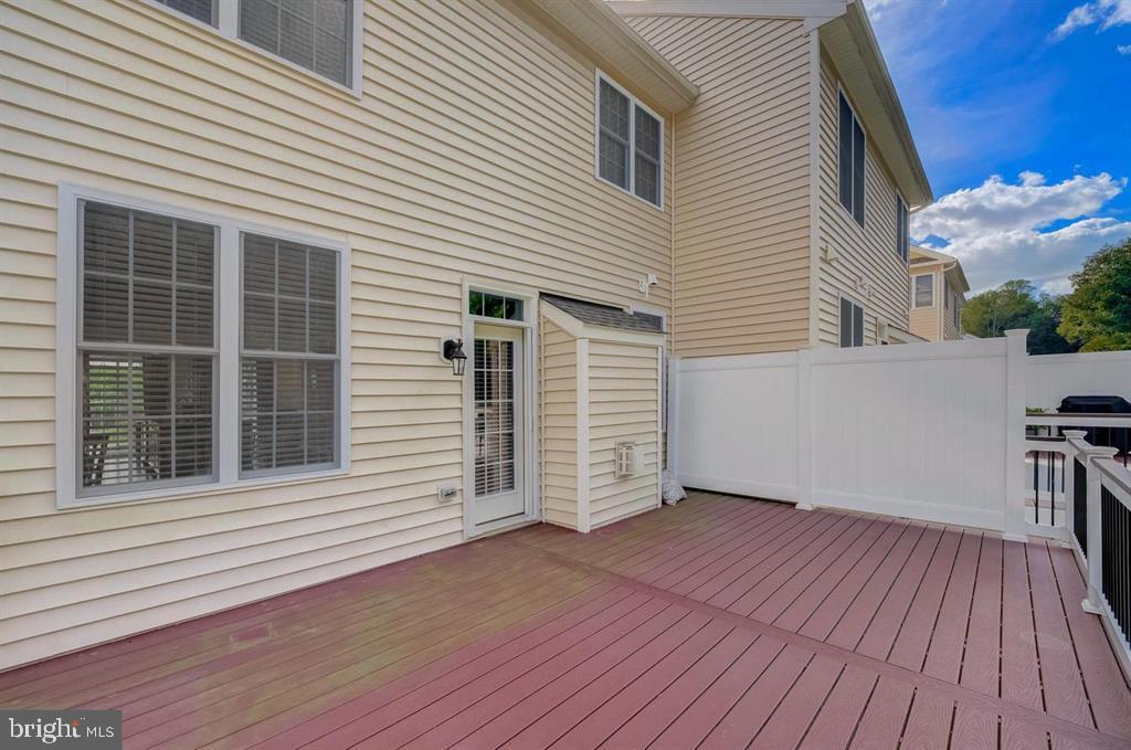 MARLBORO RIDGE - Residential