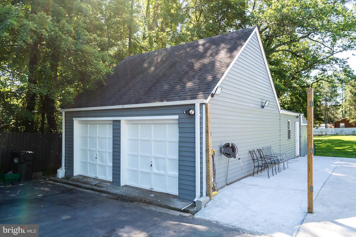 YORKSHIRE VILLAGE - Residential