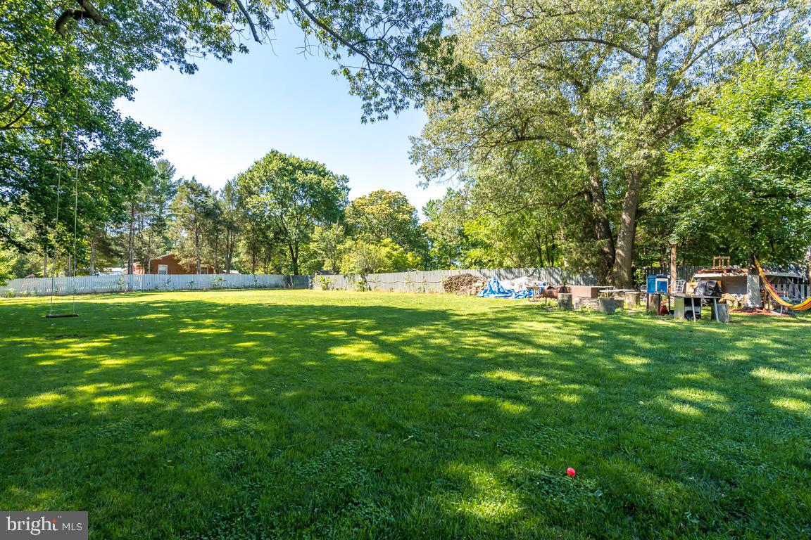 YORKSHIRE VILLAGE - Residential