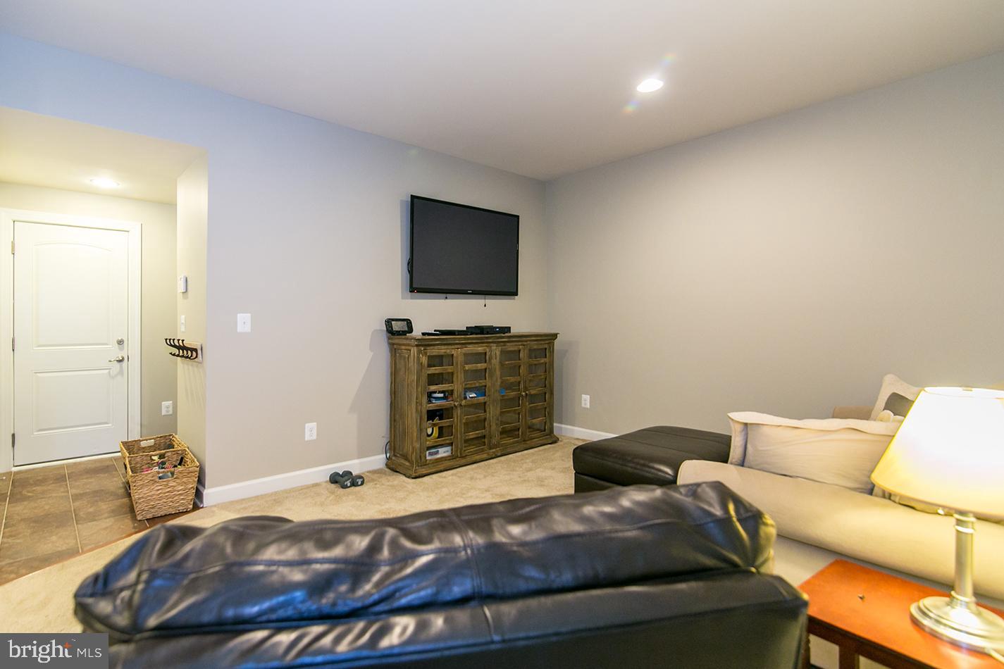 STONEGATE - Residential Lease