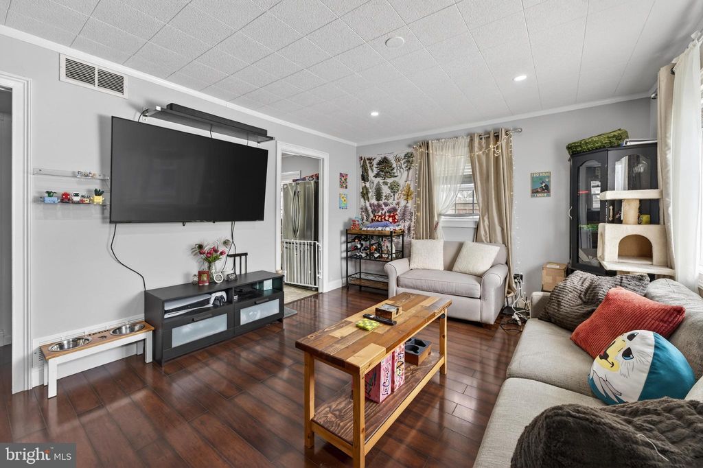 Photo of 646 Barclay Avenue, MORRISVILLE, PA 19067 (MLS # PABU2113434)