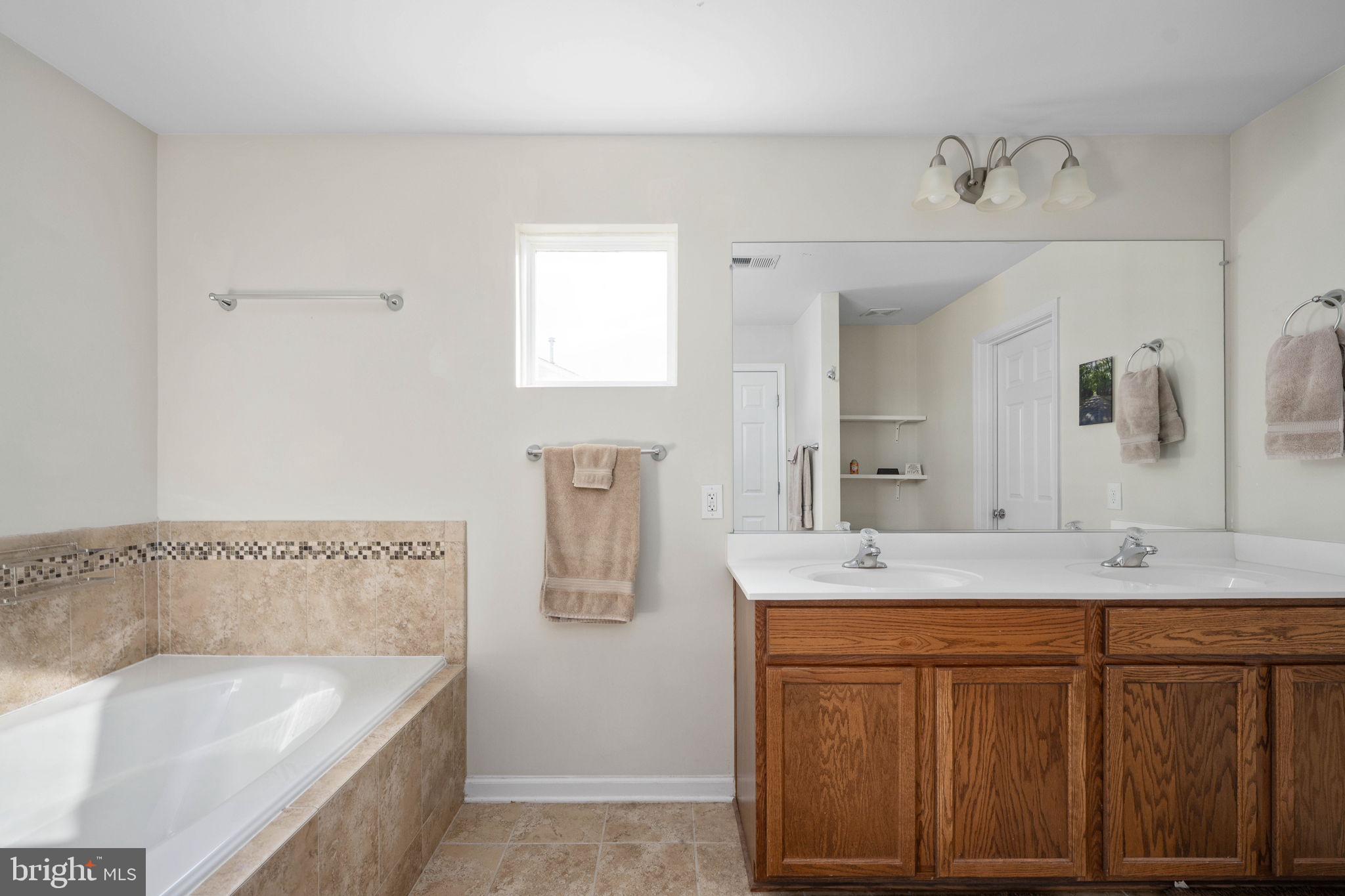 STAFFORD LAKES VILLAGE - Residential