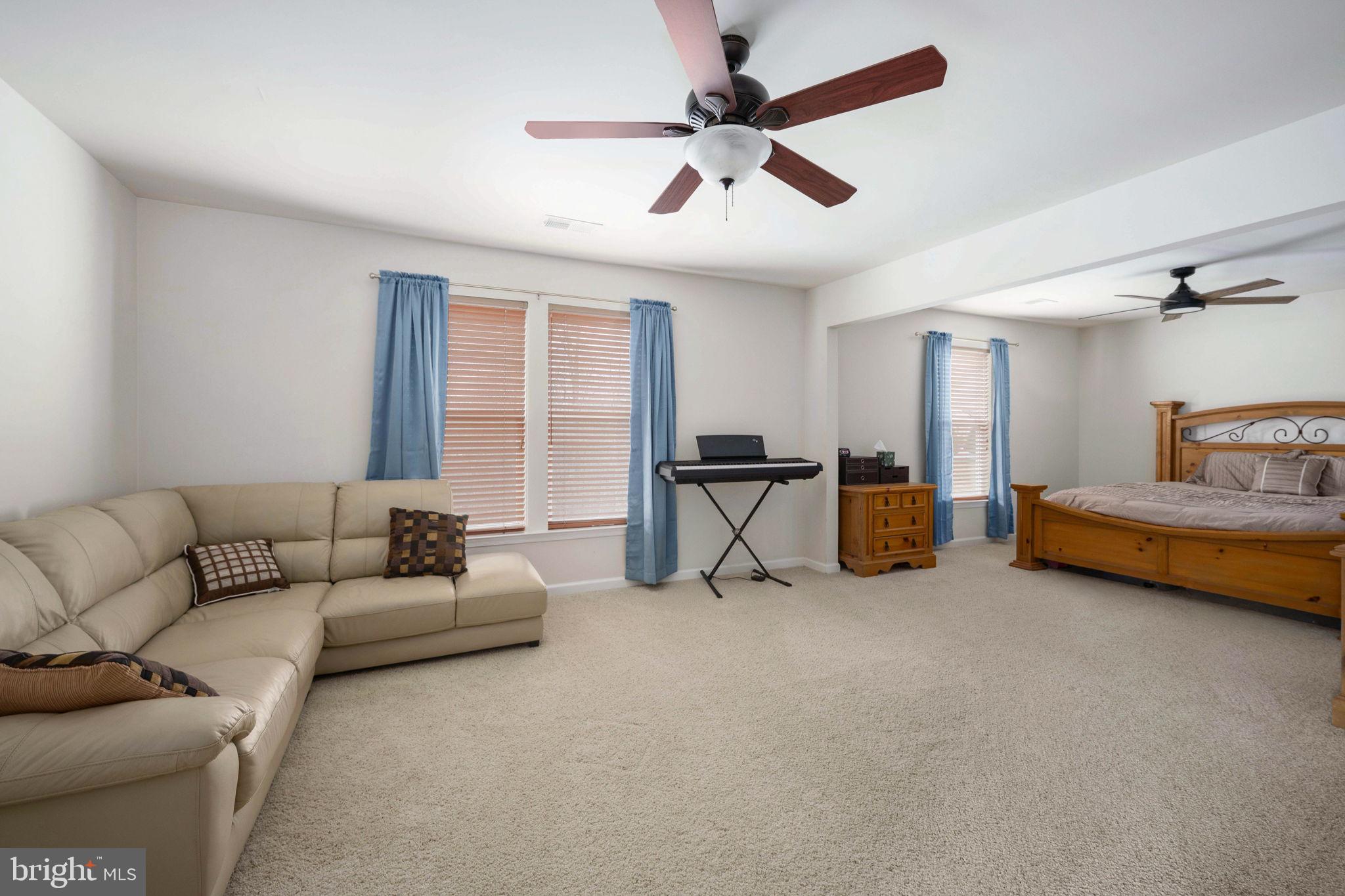 STAFFORD LAKES VILLAGE - Residential