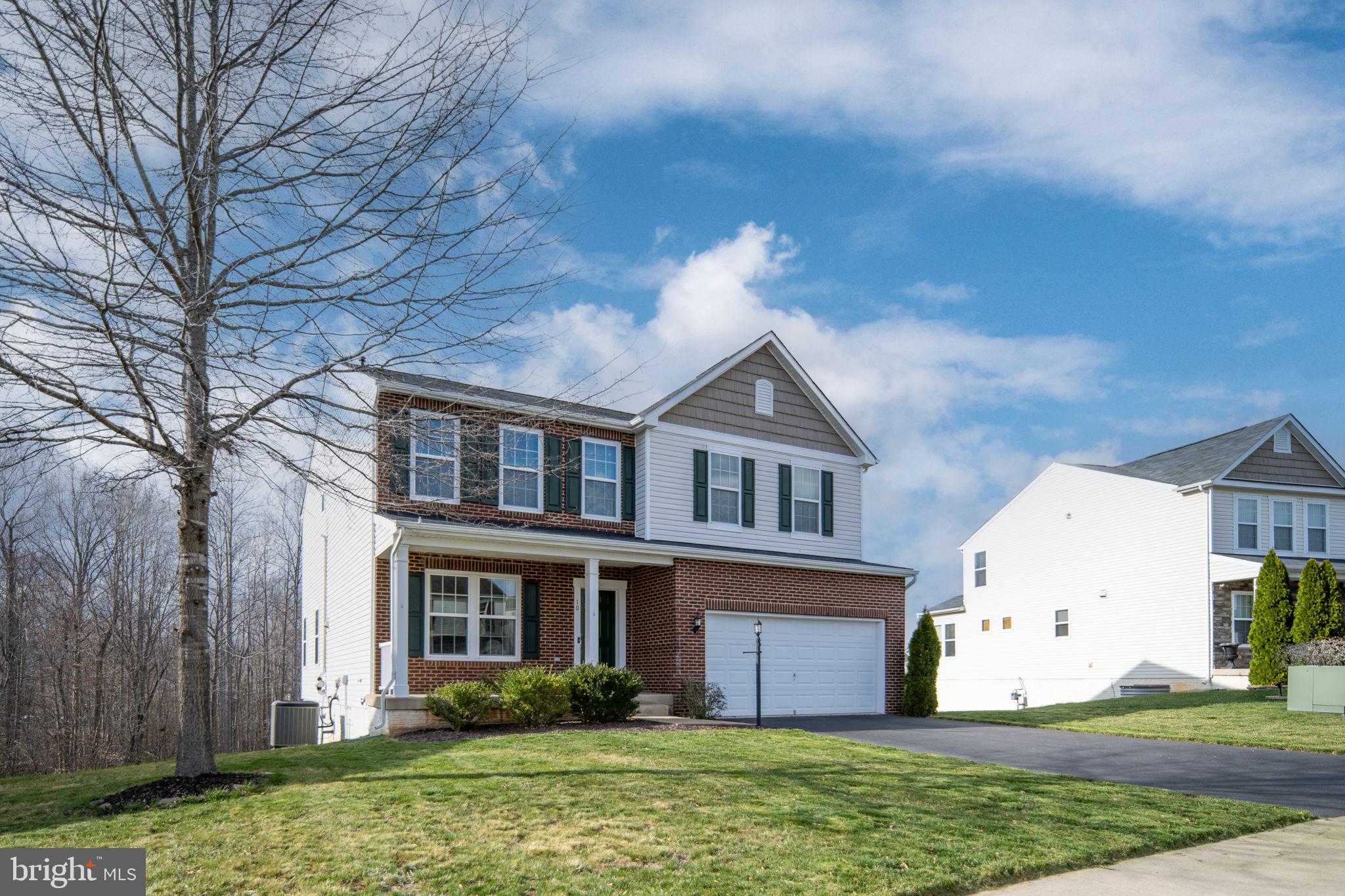 STAFFORD LAKES VILLAGE - Residential