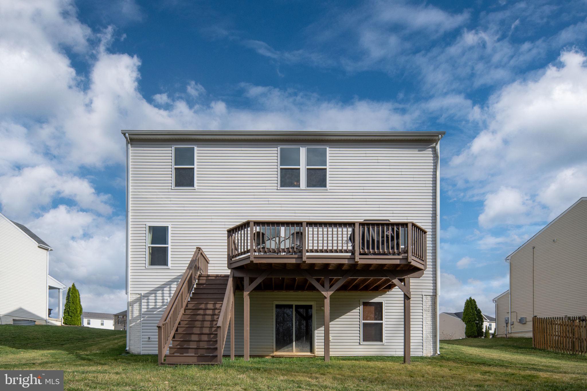 STAFFORD LAKES VILLAGE - Residential