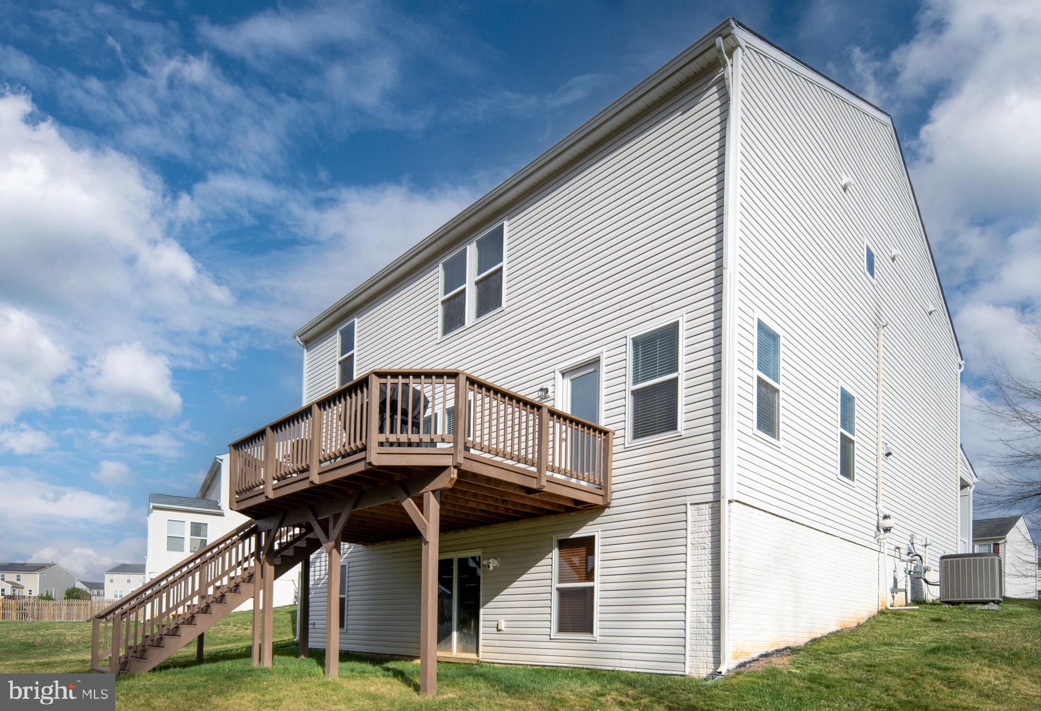 STAFFORD LAKES VILLAGE - Residential