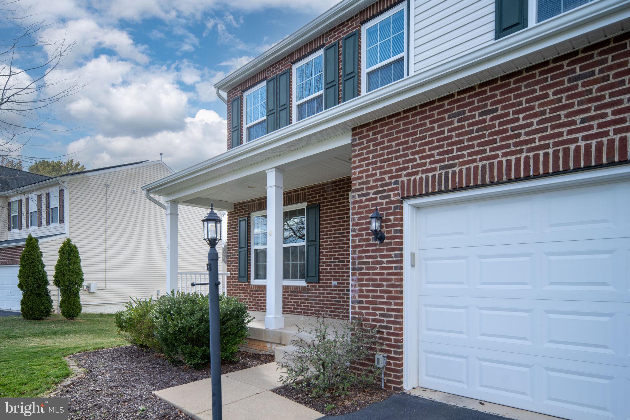 STAFFORD LAKES VILLAGE - Residential