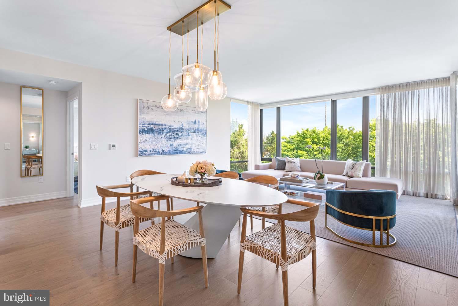 OLD TOWN ALEXANDRIA - Residential