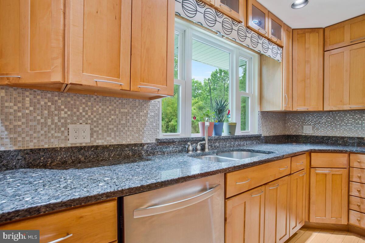 THE HIGHLANDS - Residential