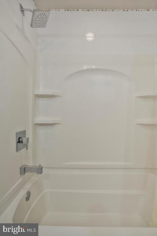 THE HIGHLANDS - Residential