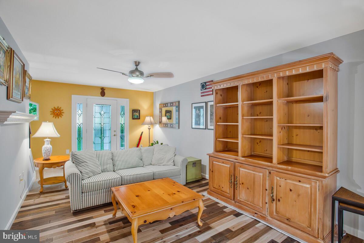 THE HIGHLANDS - Residential