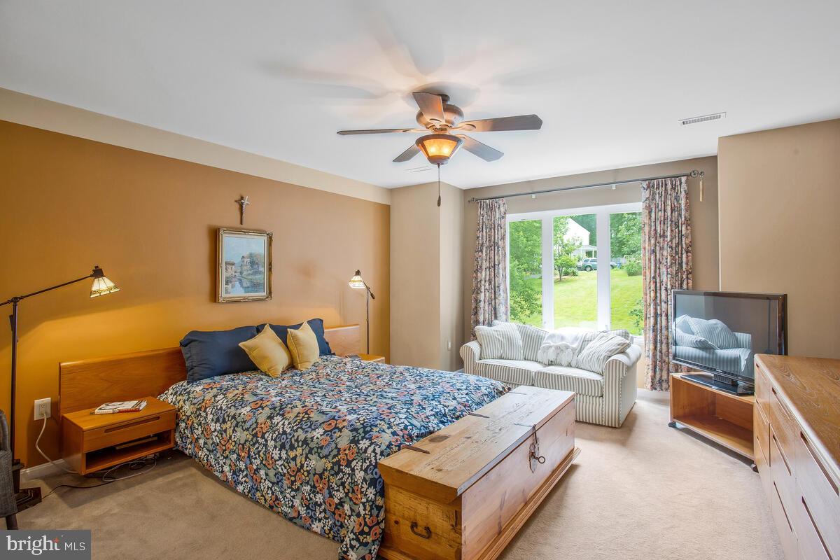 THE HIGHLANDS - Residential