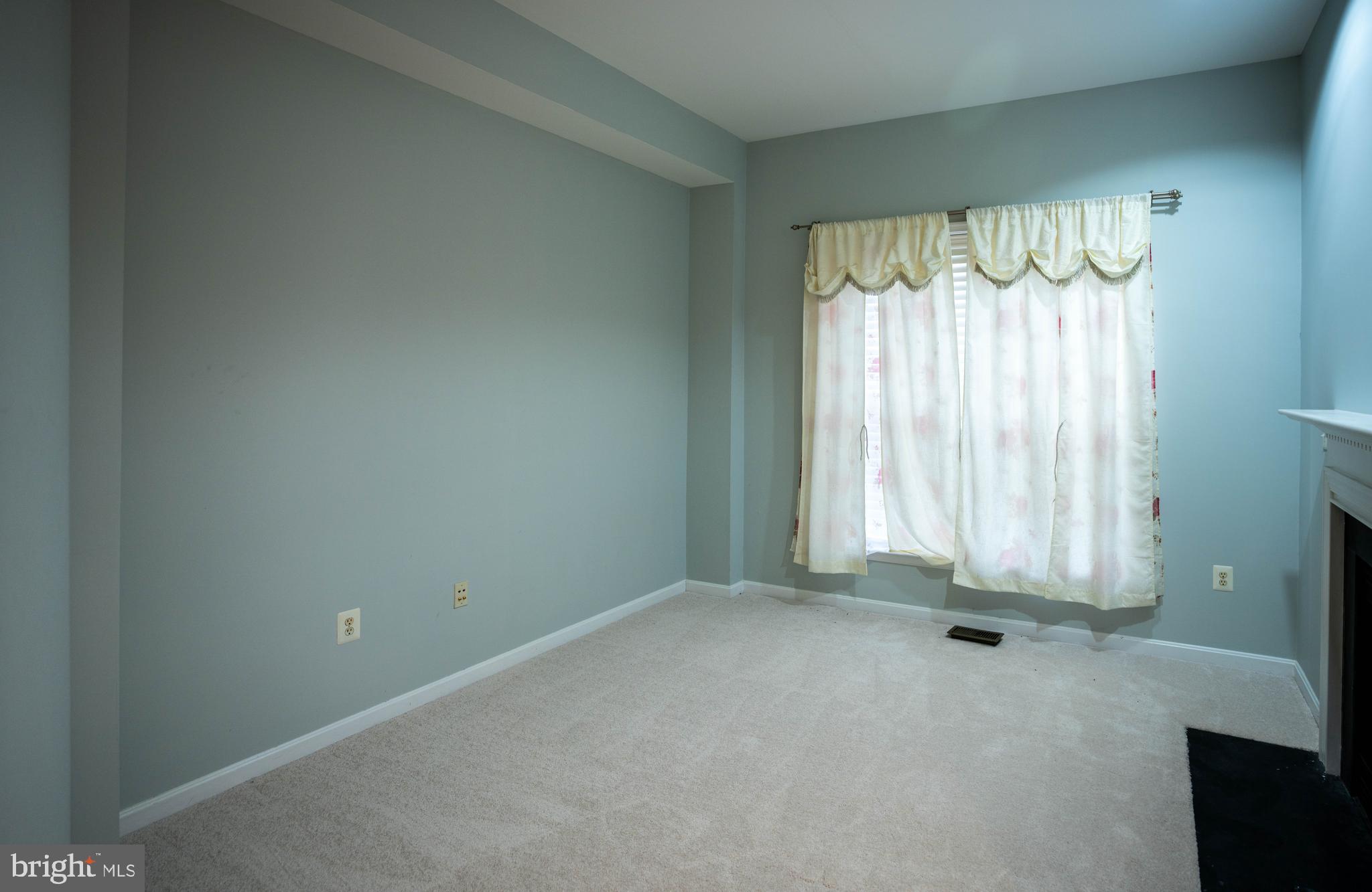 LORTON VALLEY NORTH - Residential Lease