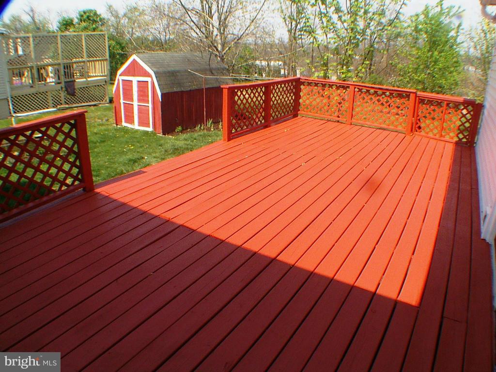 LOCUST & GROVE - Residential