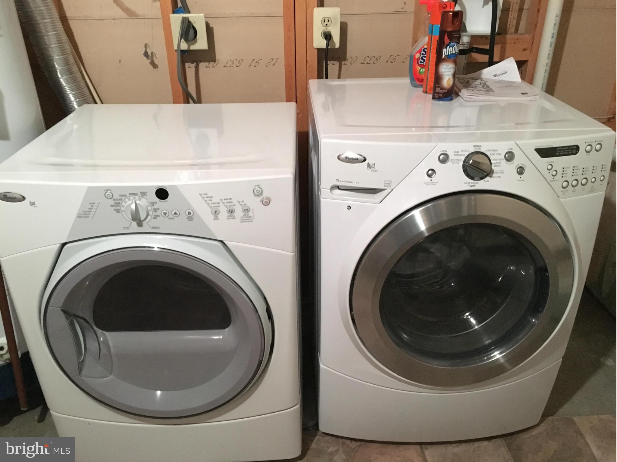 LOCUST & GROVE - Residential