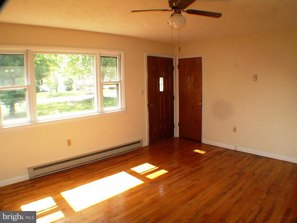 LOCUST & GROVE - Residential