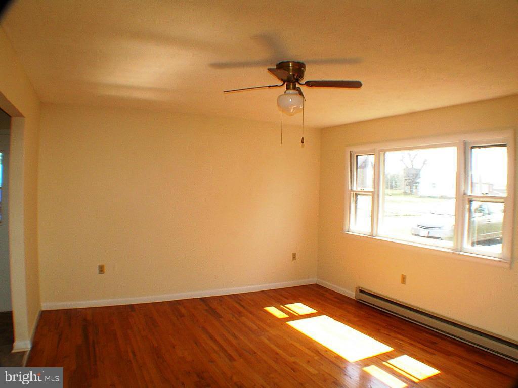 LOCUST & GROVE - Residential