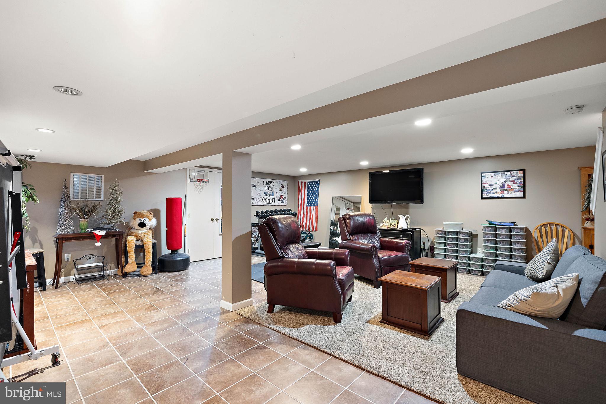 SPRING MILL FARMS - Residential