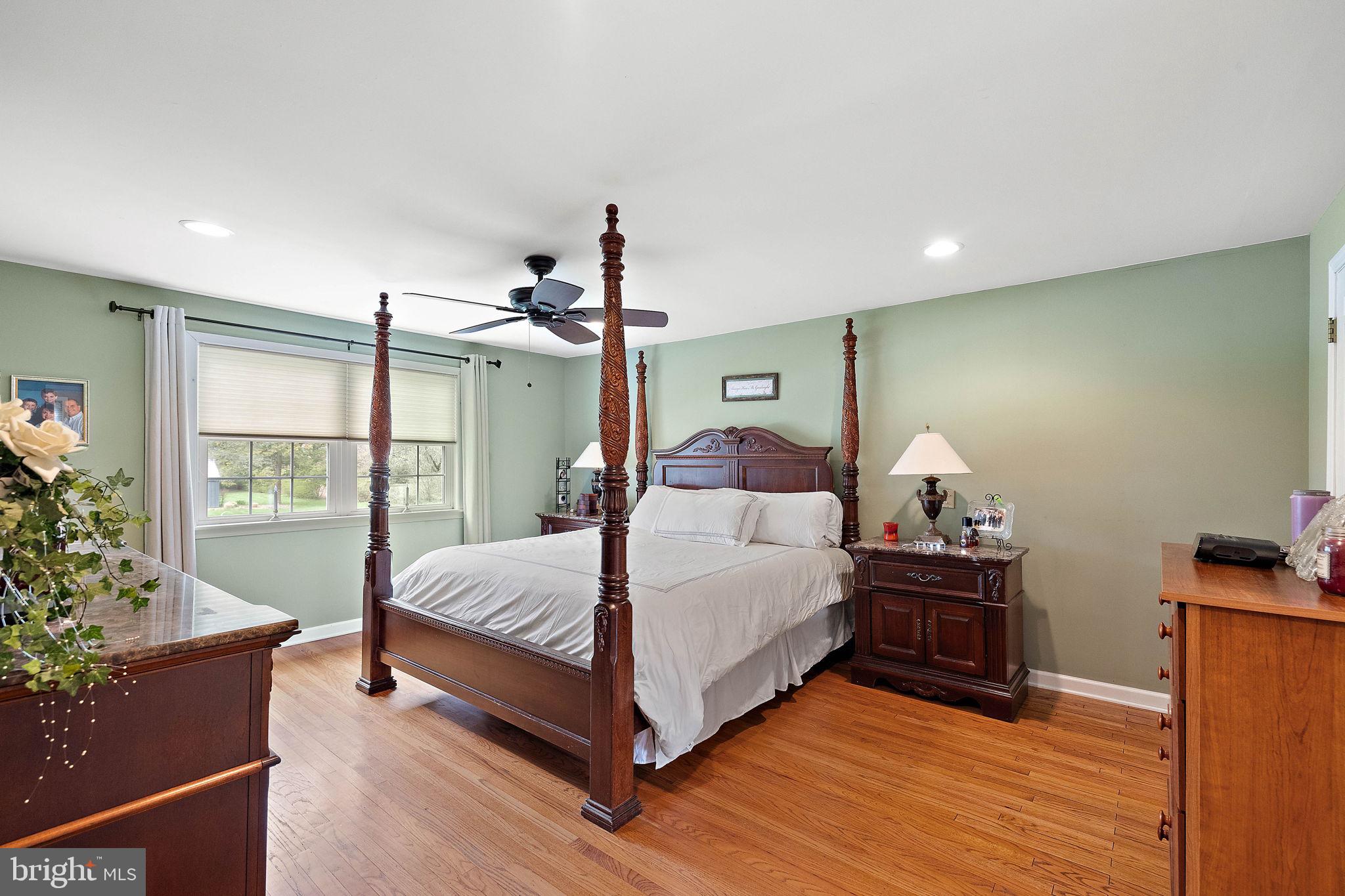 SPRING MILL FARMS - Residential