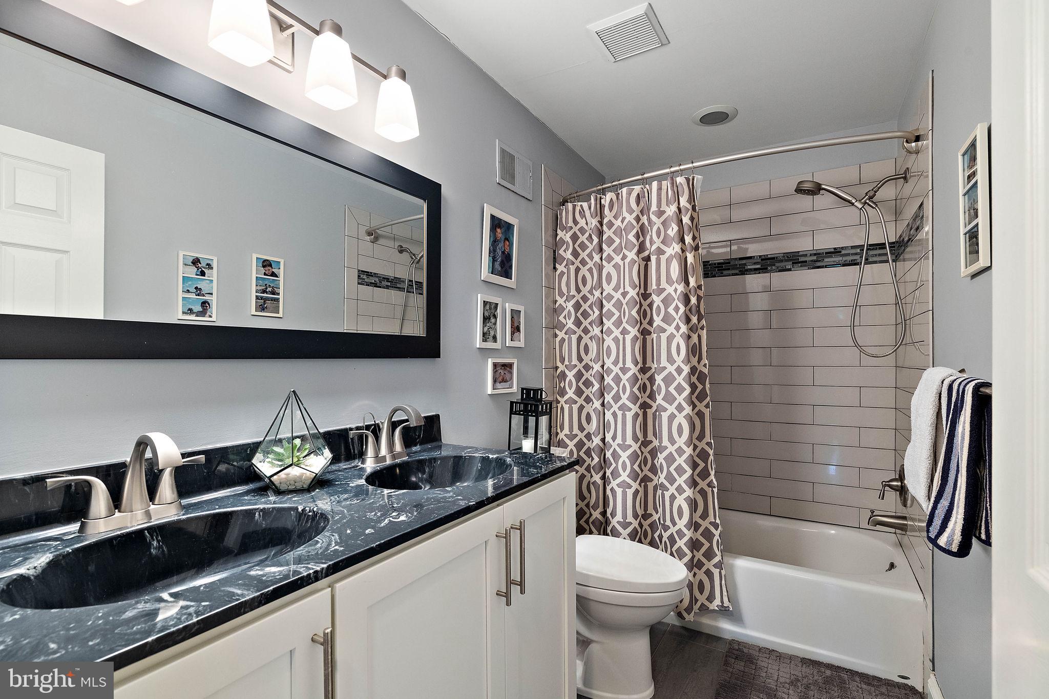 SPRING MILL FARMS - Residential