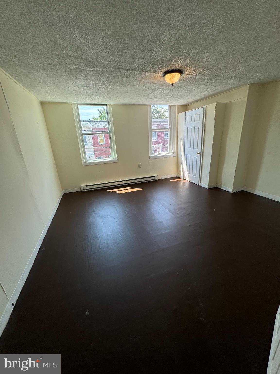 KENSINGTON - Residential Income