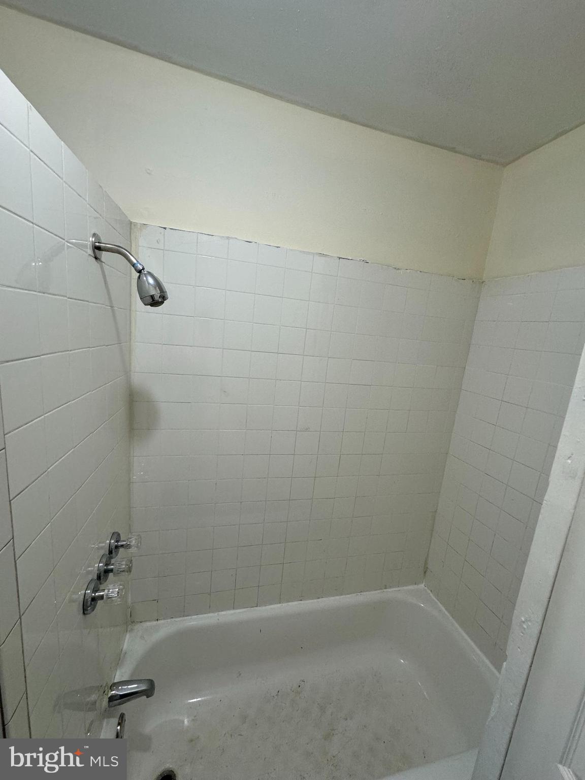 KENSINGTON - Residential Income