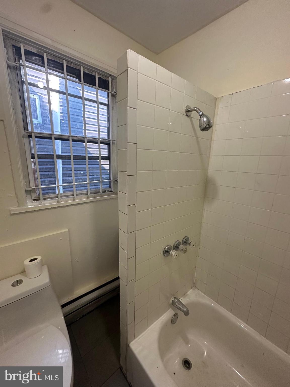 KENSINGTON - Residential Income