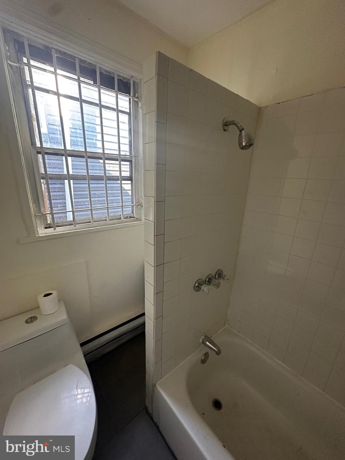 KENSINGTON - Residential Income