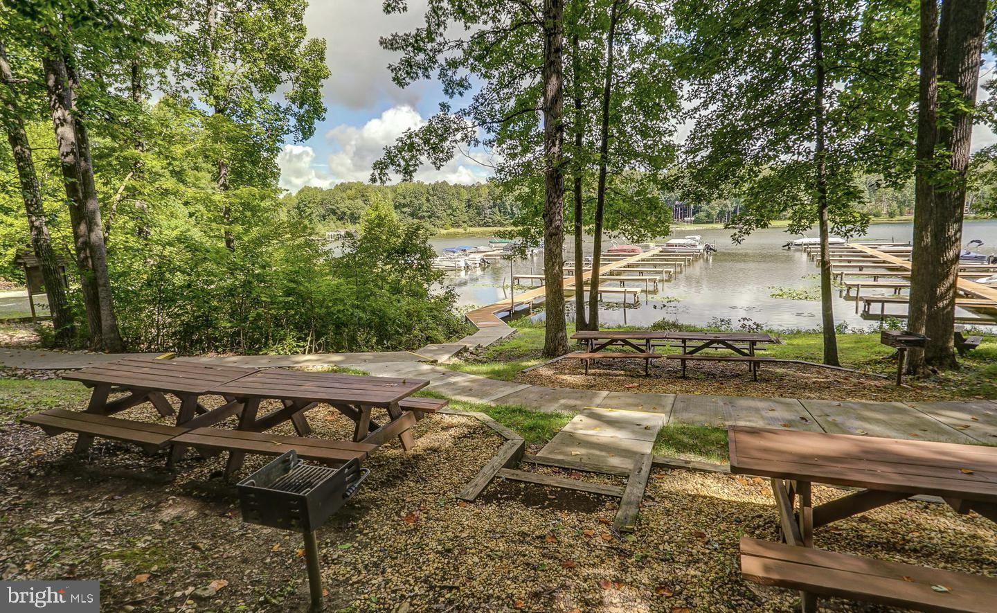 FRESHWATER ESTATES - Land