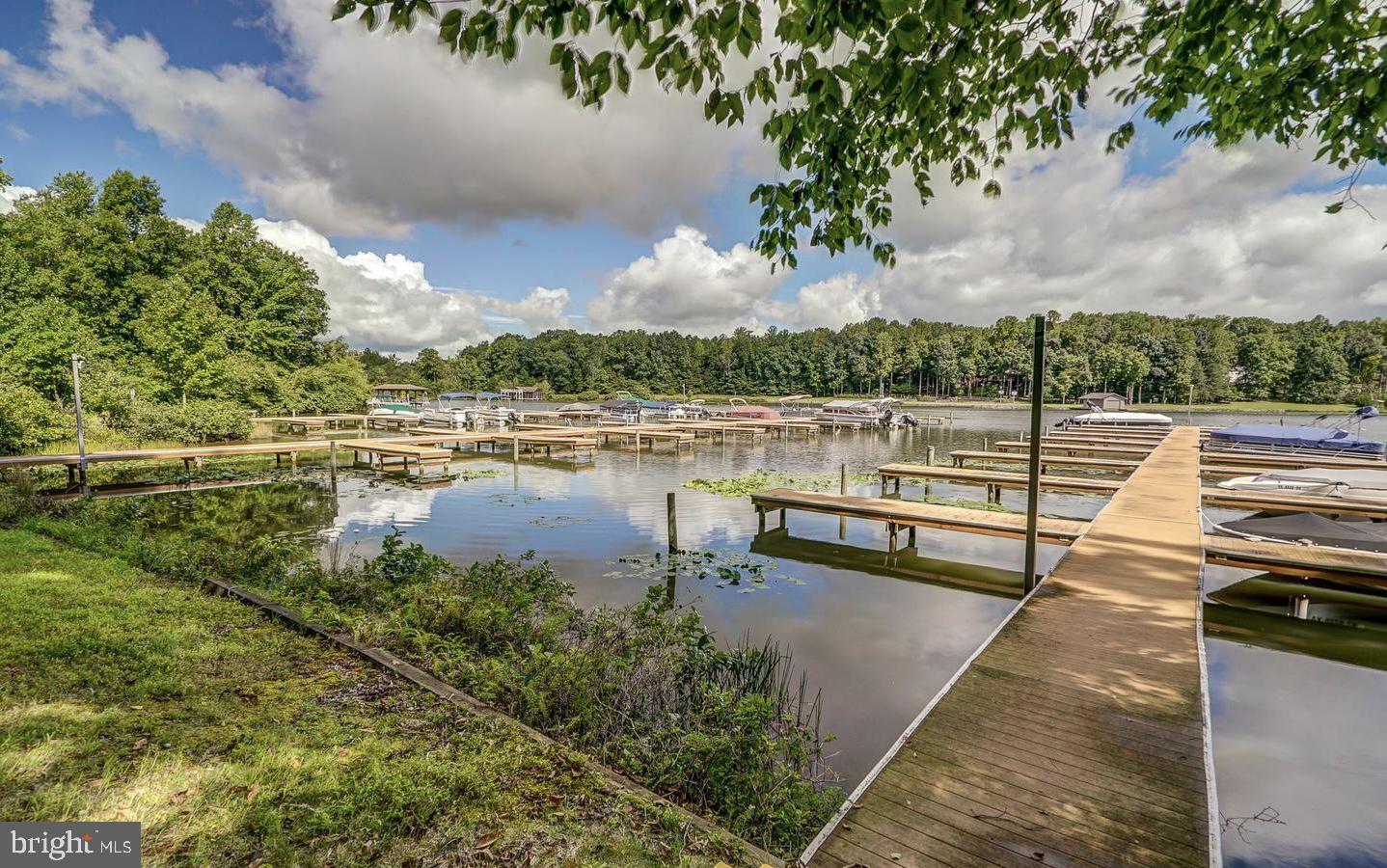 FRESHWATER ESTATES - Land