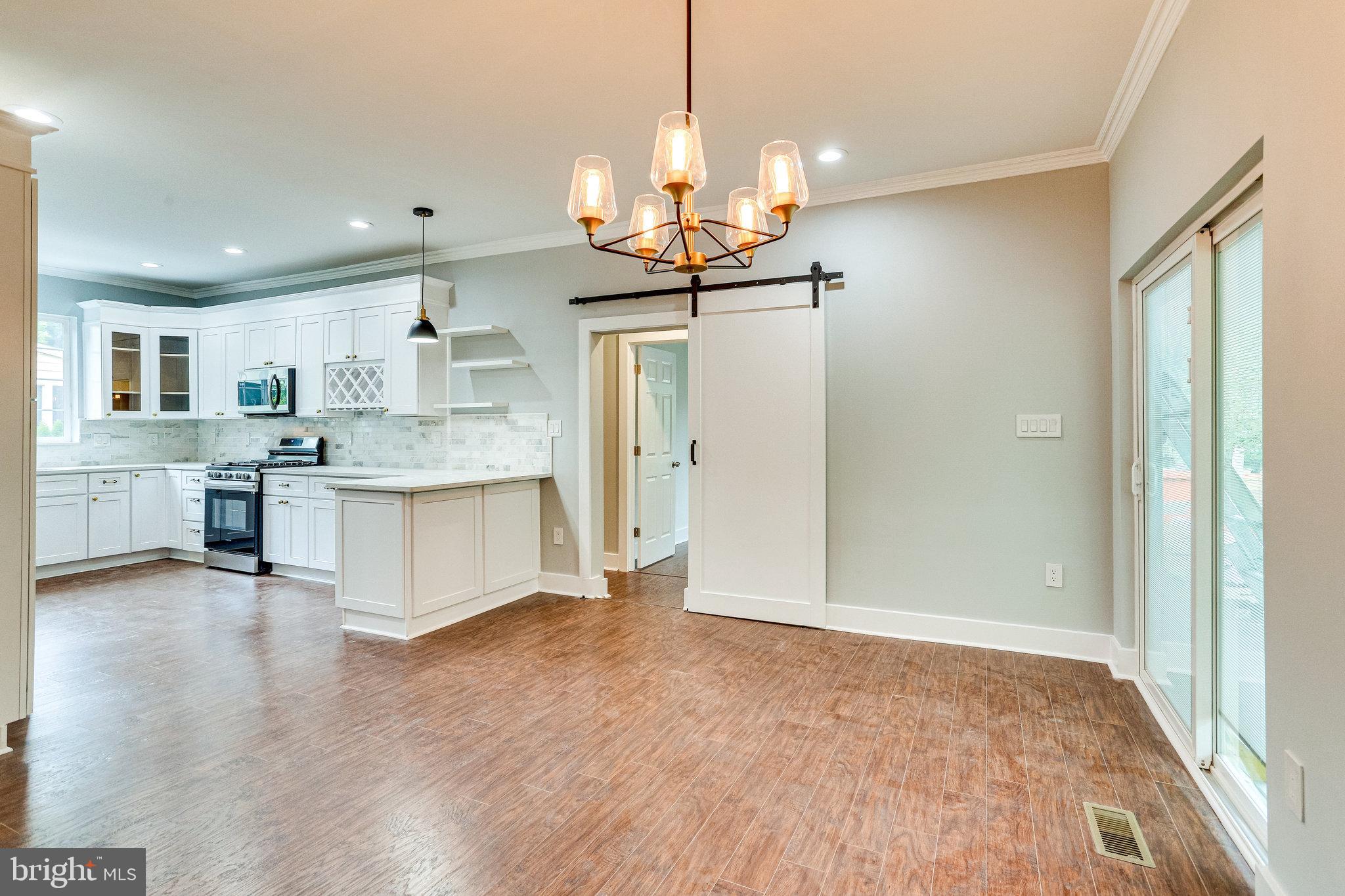 RIVERDALE PARK - Residential