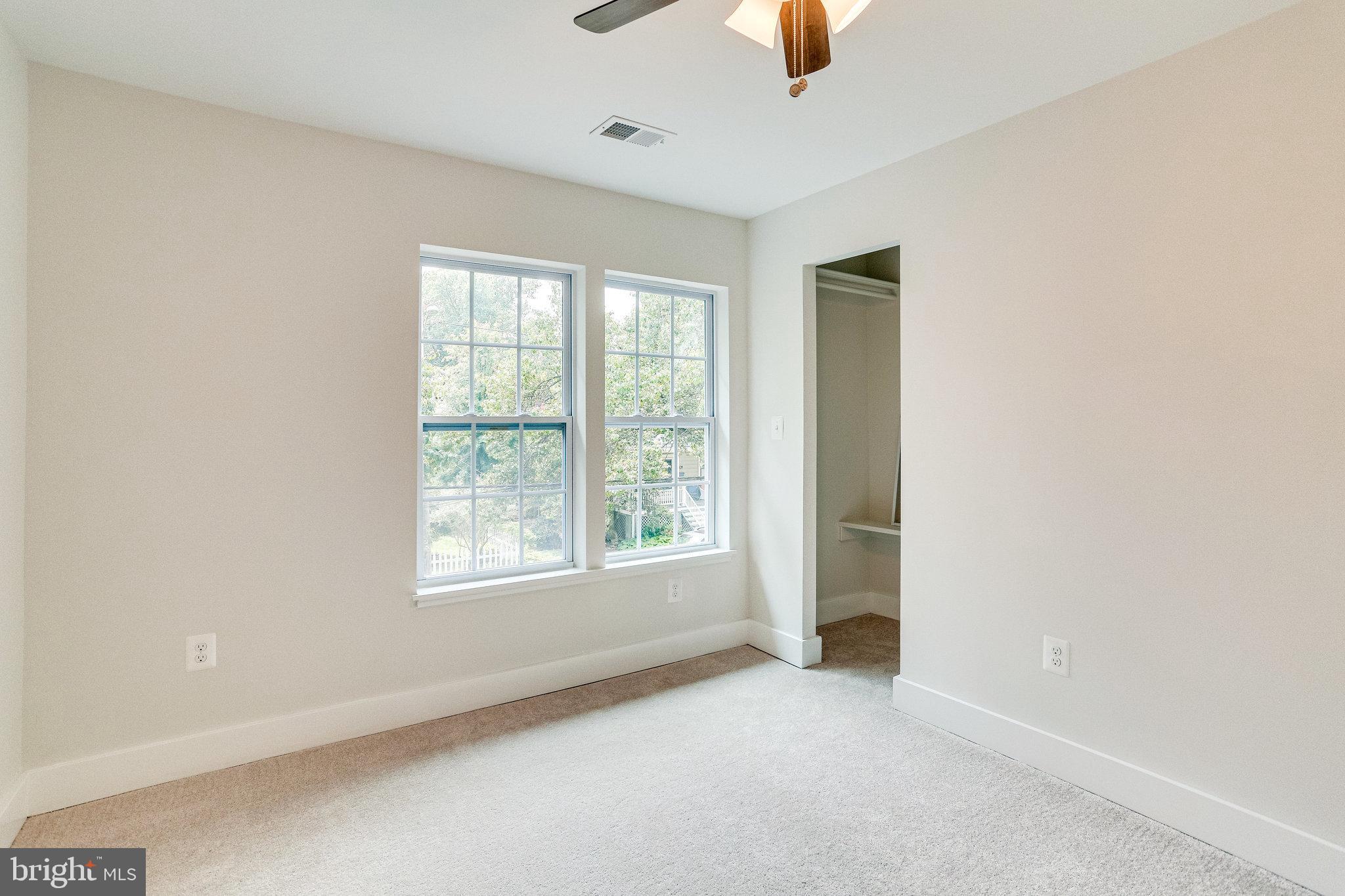 RIVERDALE PARK - Residential