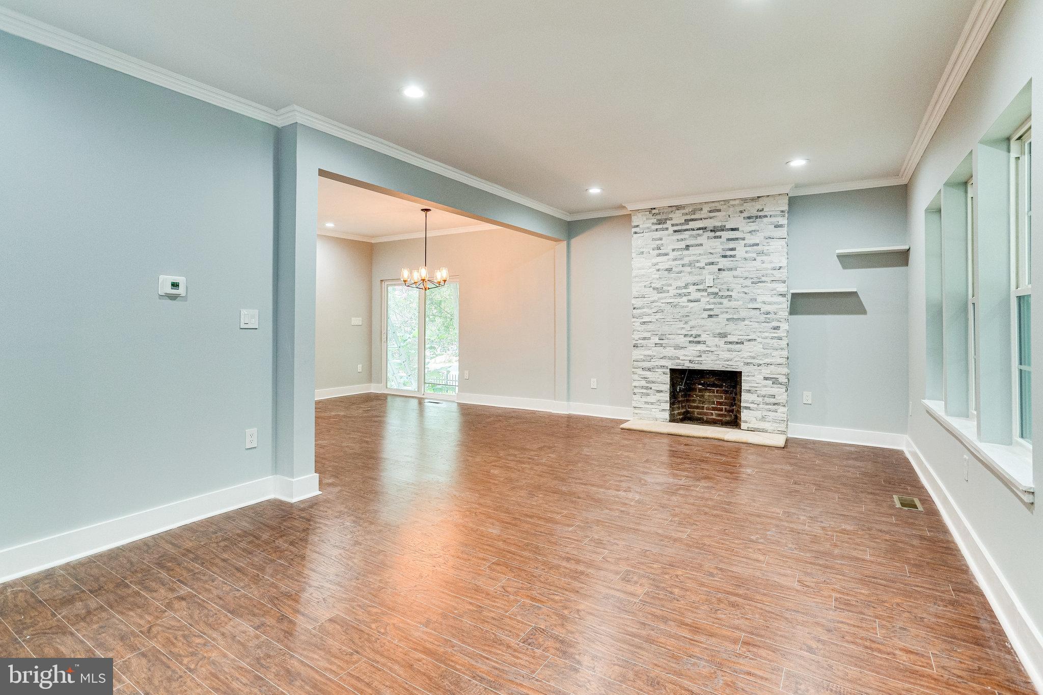 RIVERDALE PARK - Residential