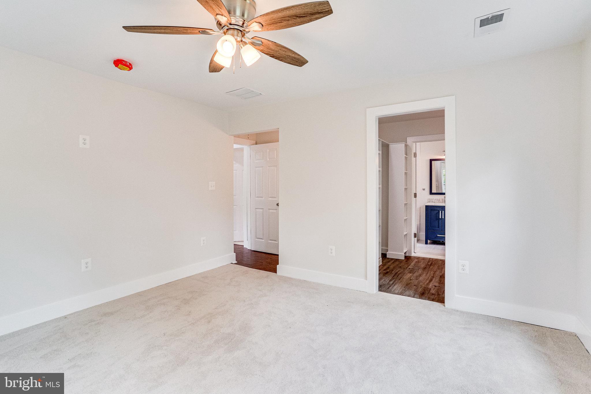 RIVERDALE PARK - Residential