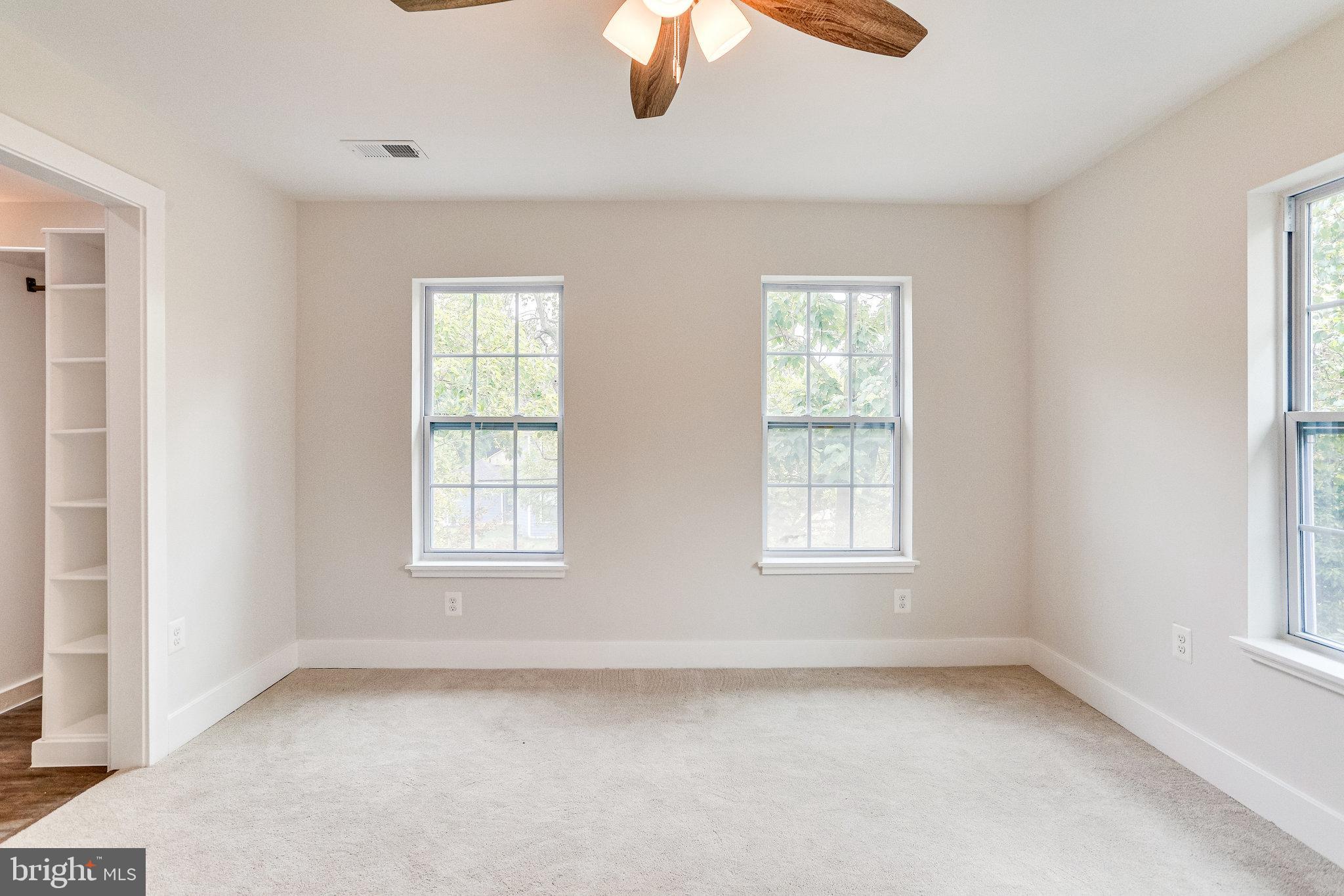 RIVERDALE PARK - Residential