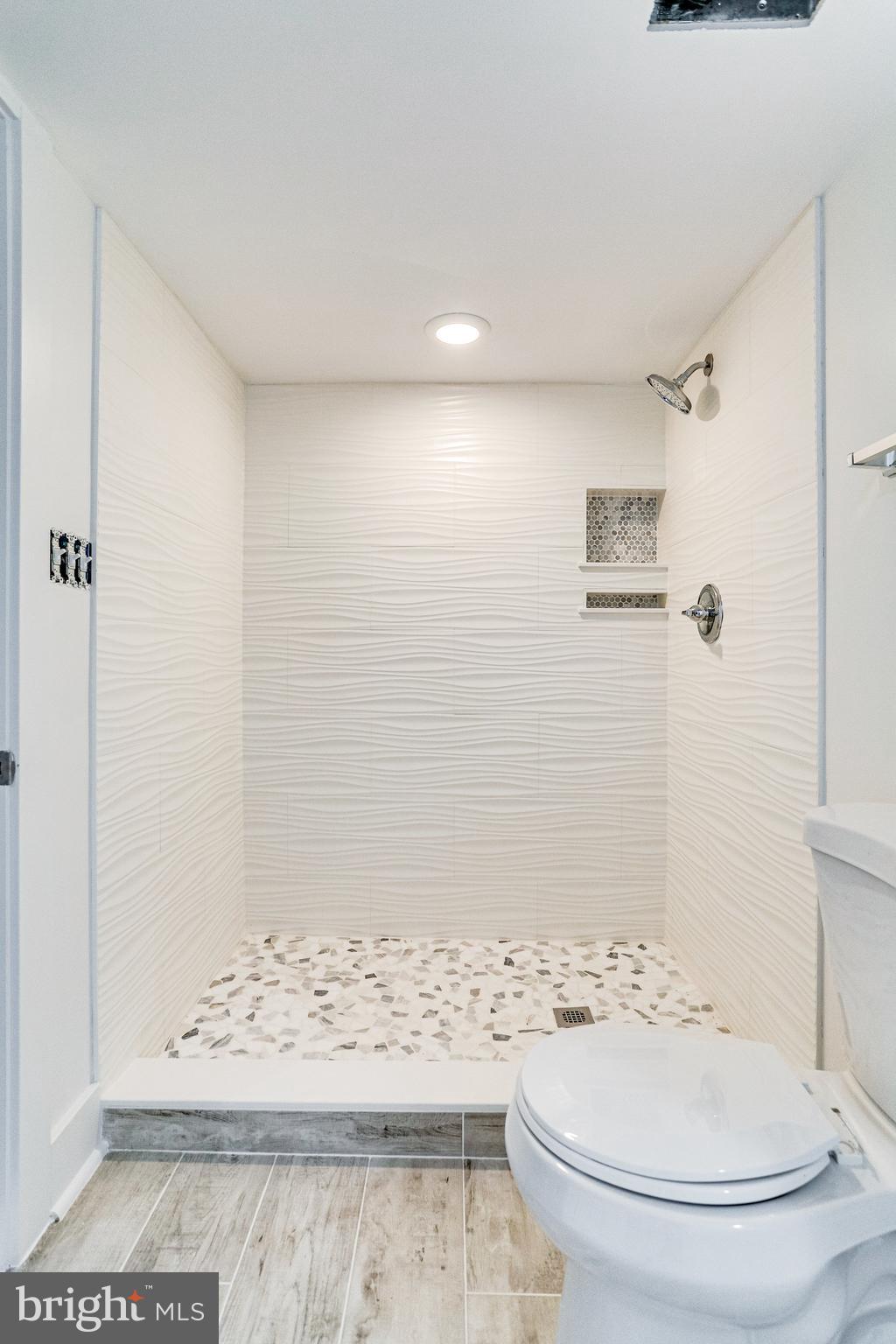 RIVERDALE PARK - Residential