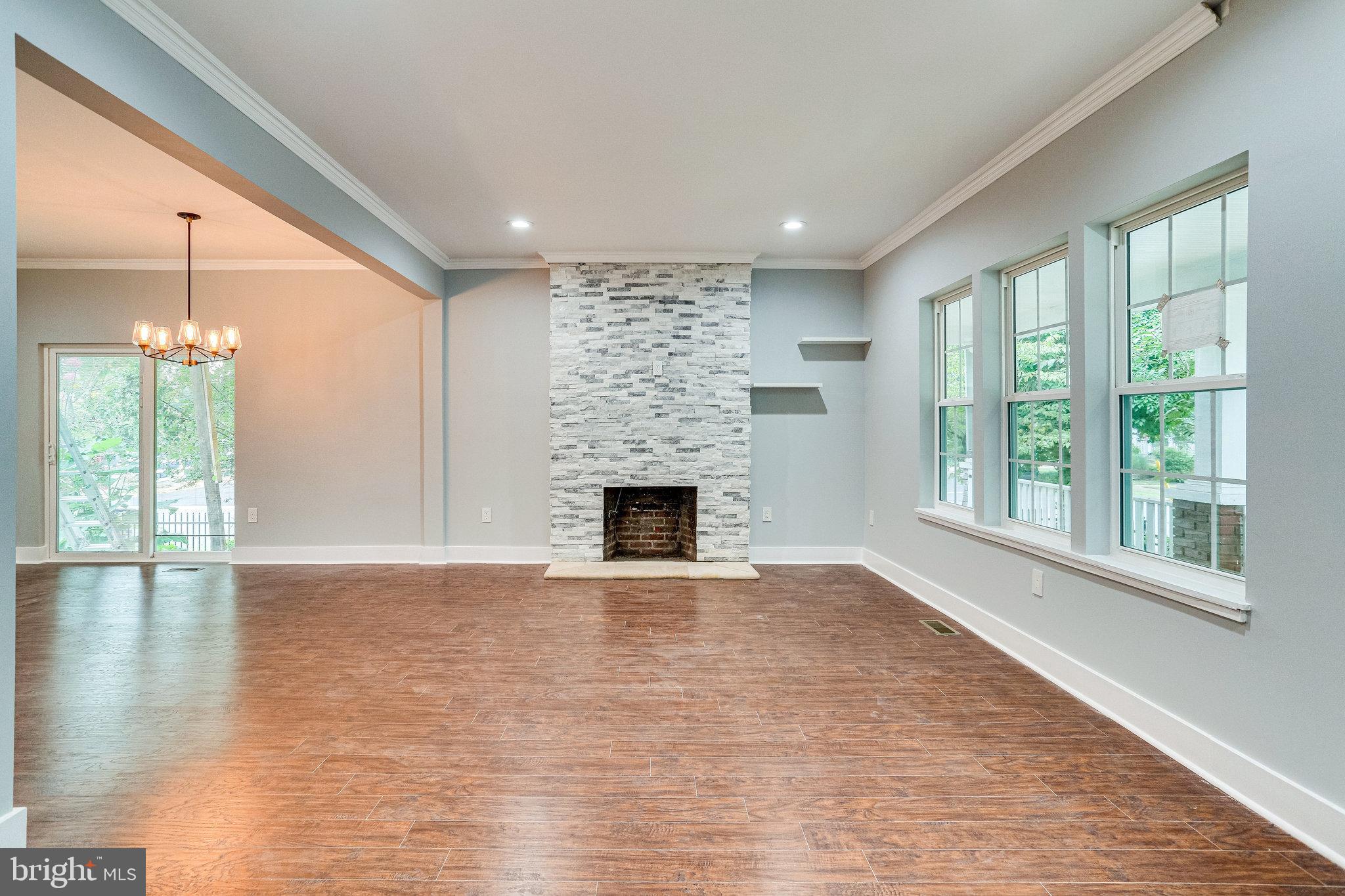 RIVERDALE PARK - Residential