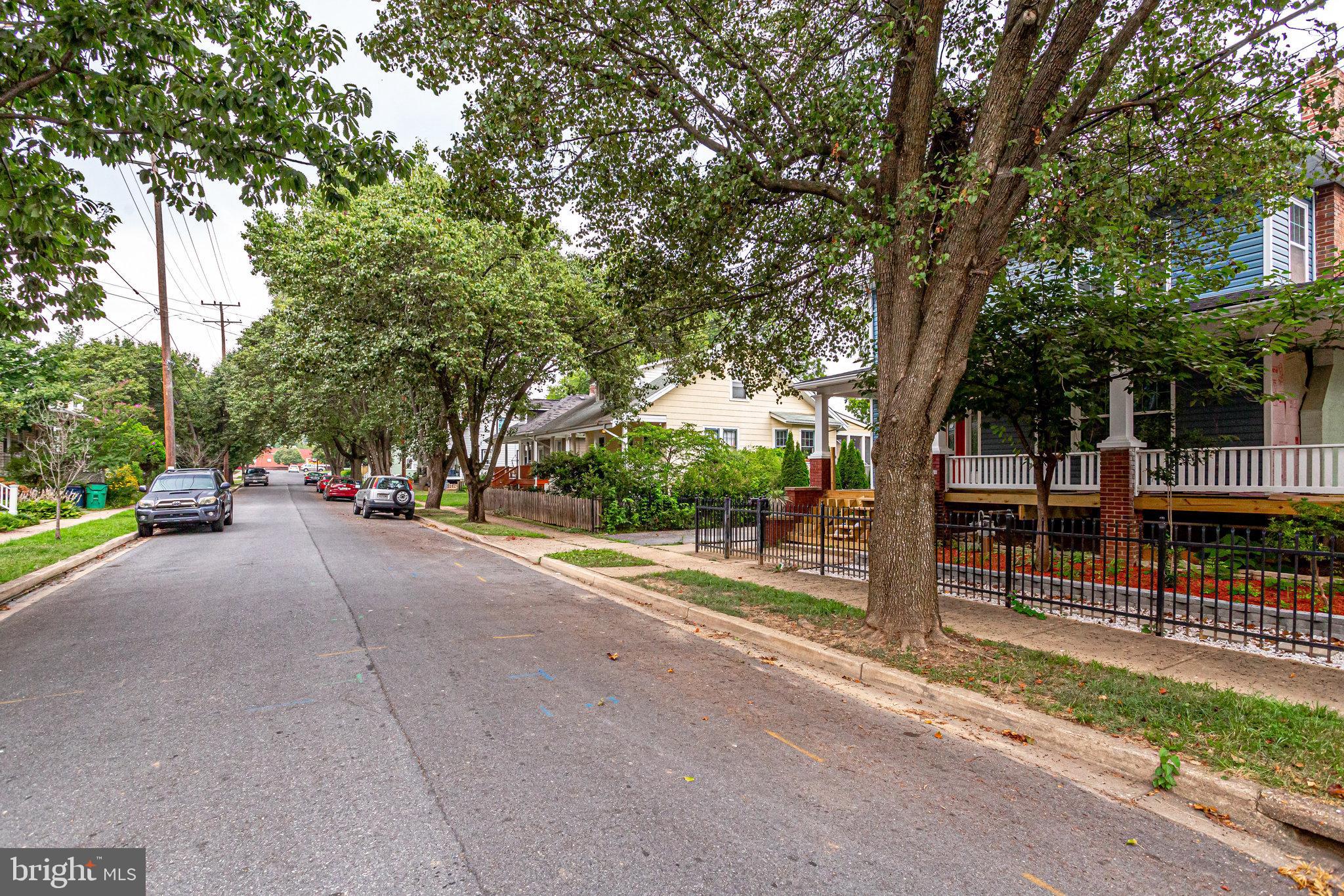 RIVERDALE PARK - Residential