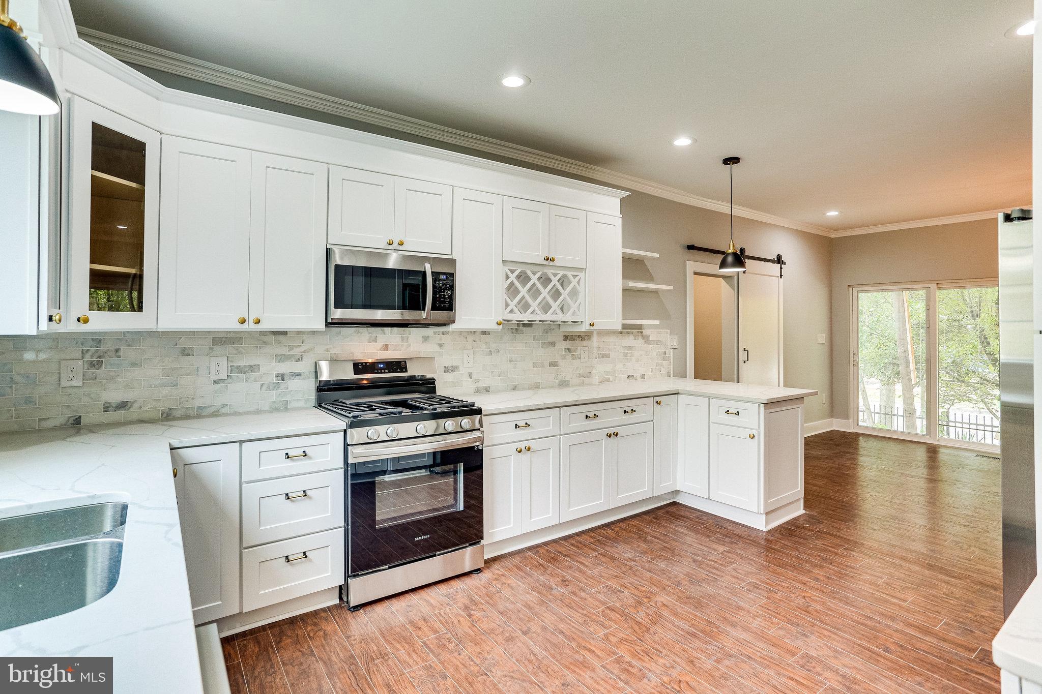 RIVERDALE PARK - Residential