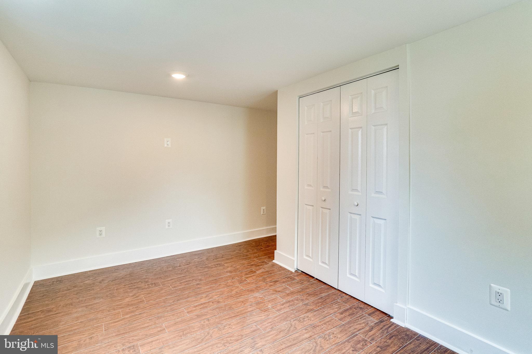 RIVERDALE PARK - Residential