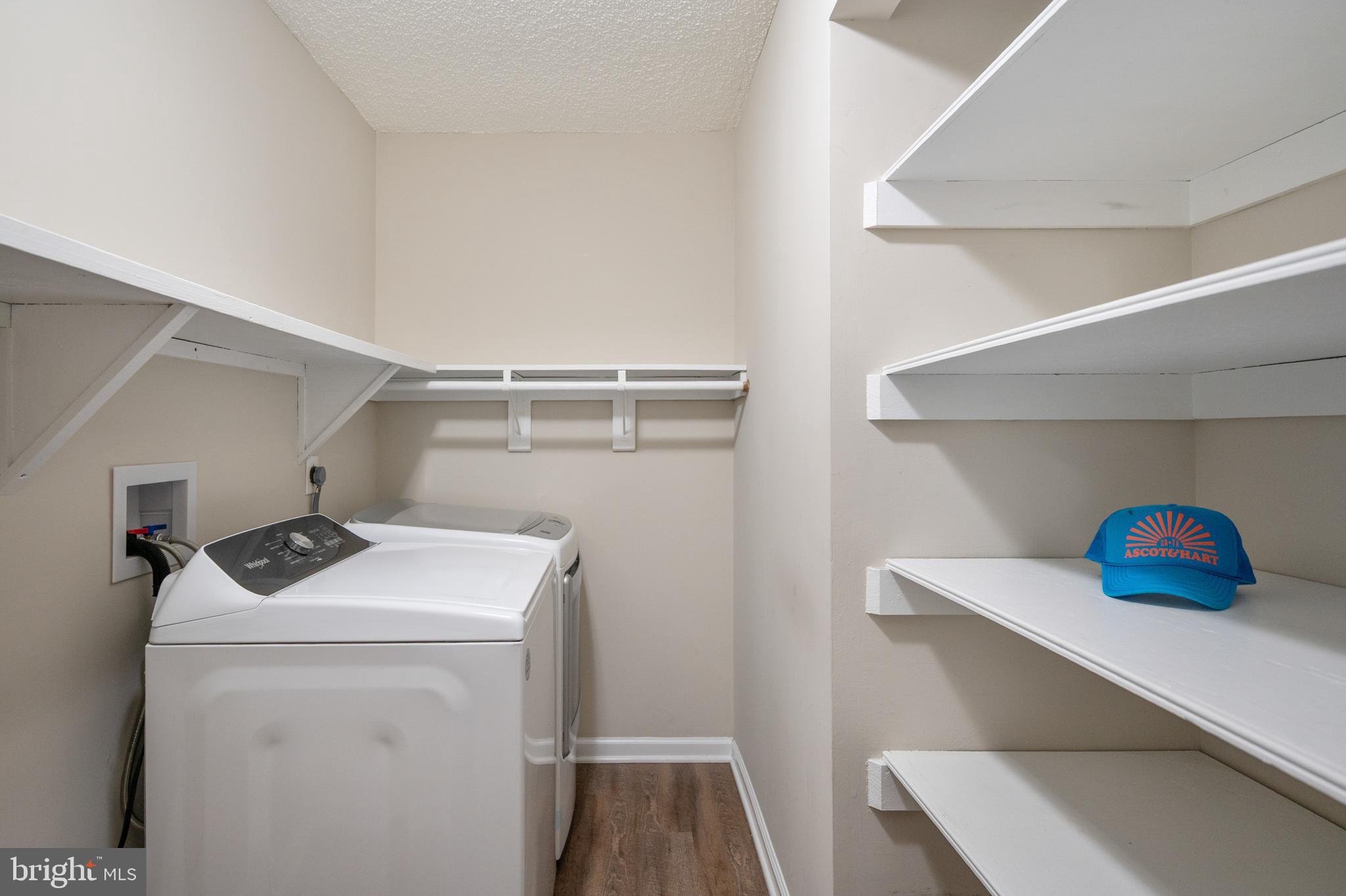 LAKE ARROWHEAD - Residential