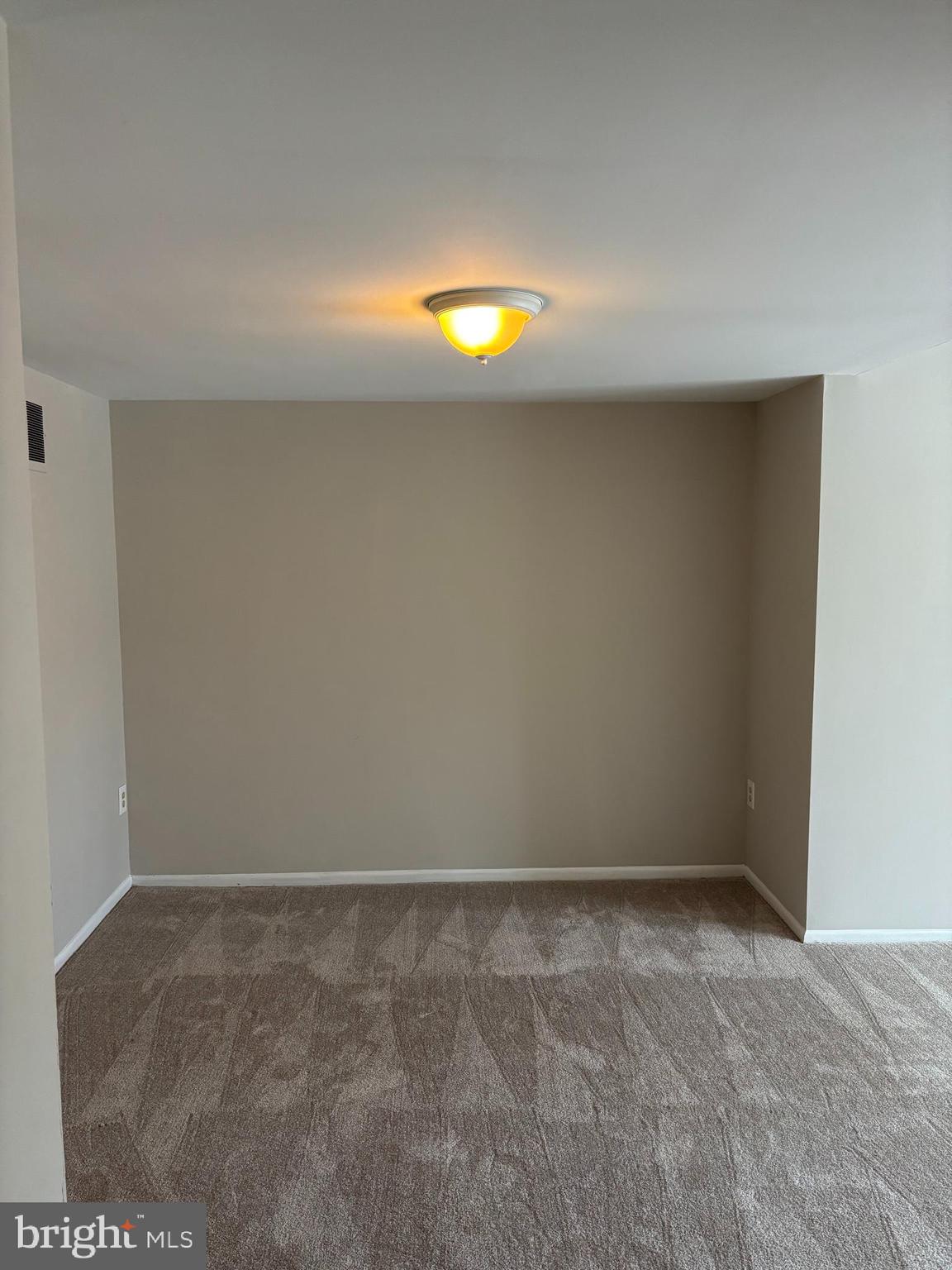 HICKORY HOLLOW - Residential