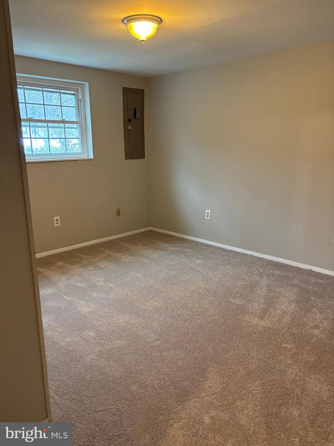 HICKORY HOLLOW - Residential