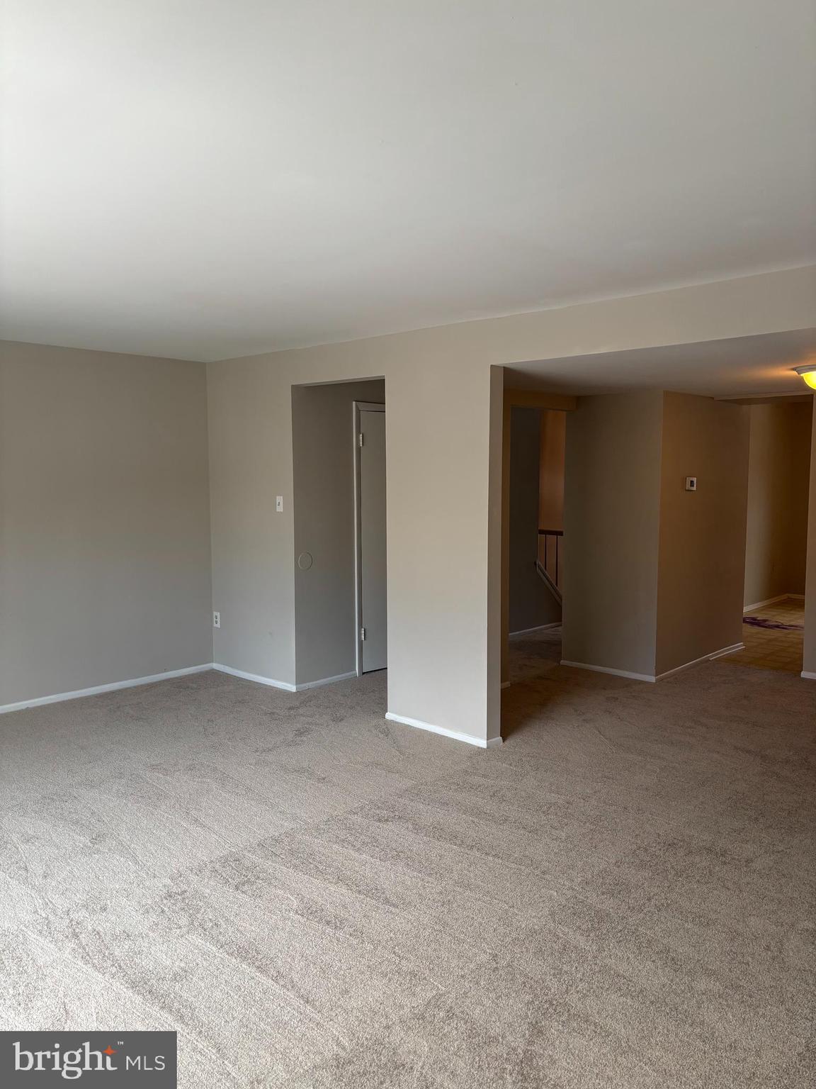 HICKORY HOLLOW - Residential